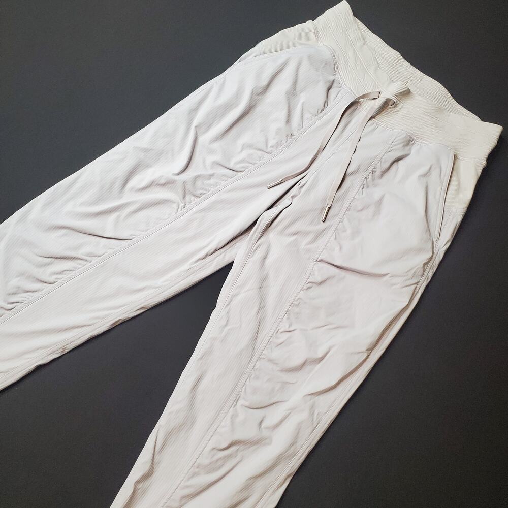 Lululemon Women's Size 6 Dance Studio Mid-Rise Jogger Lined Gray W5BZIS